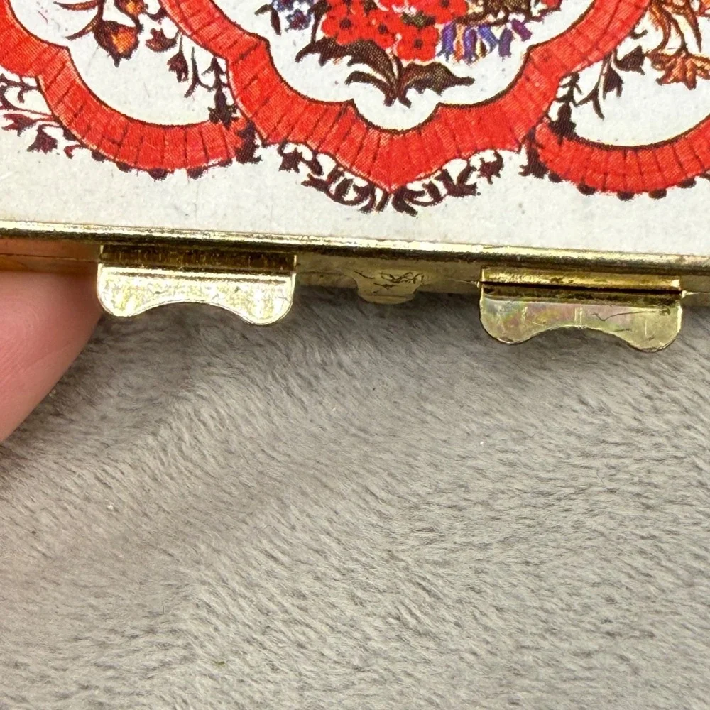 N/A has vintage